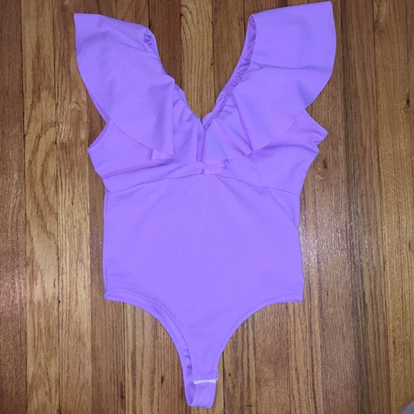 Lavender ruffle top bodysuit Medium Off shoulder m - Picture 5 of 5